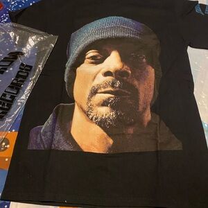Death room for Records Snoop dog TShirt Size Small (unisex )